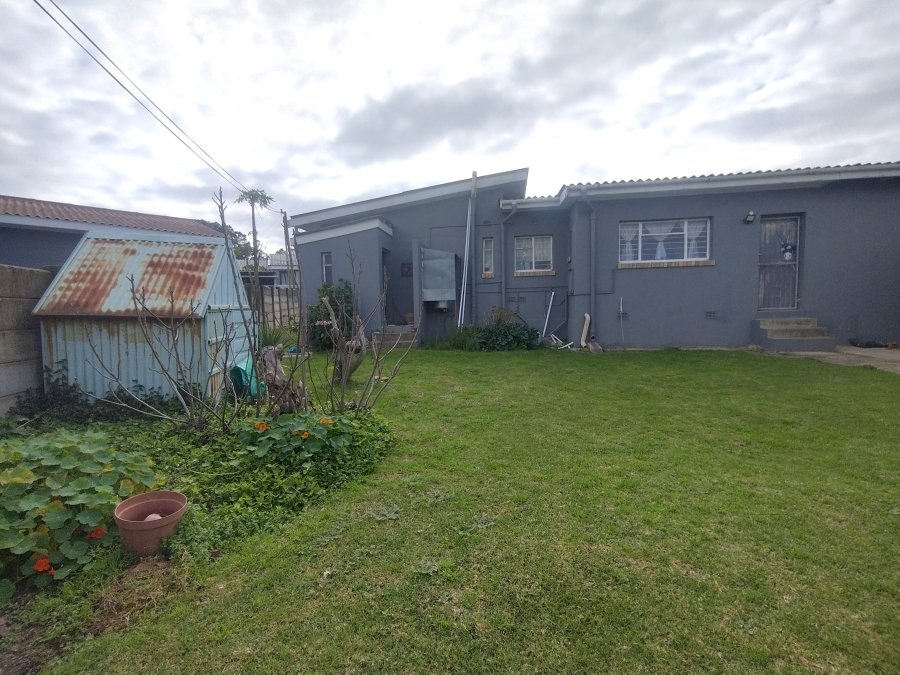 4 Bedroom Property for Sale in Humansdorp Eastern Cape